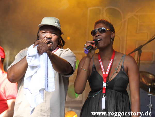 Keishera und Vido Jelashe - Reggae Jam 2012