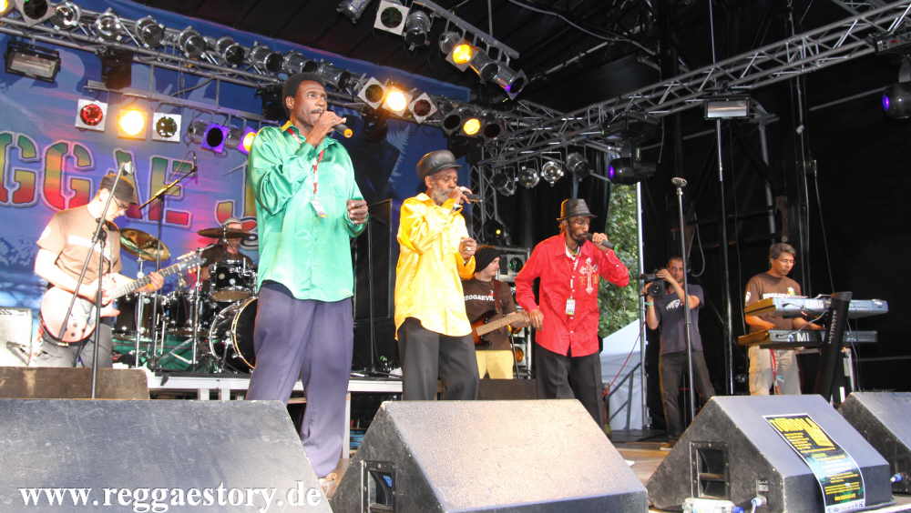 The Jays - Reggae Jam 2012