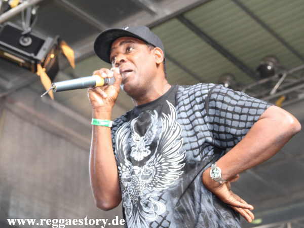 Peter Metro - Reggae Jam 2012