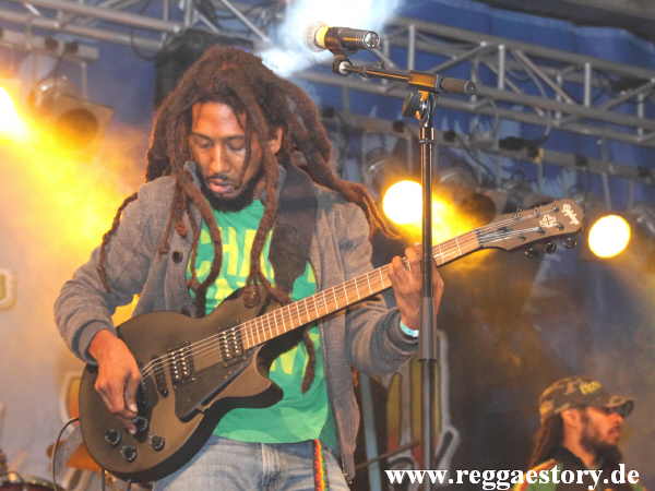 Rootz Underground - Reggae Jam 2012