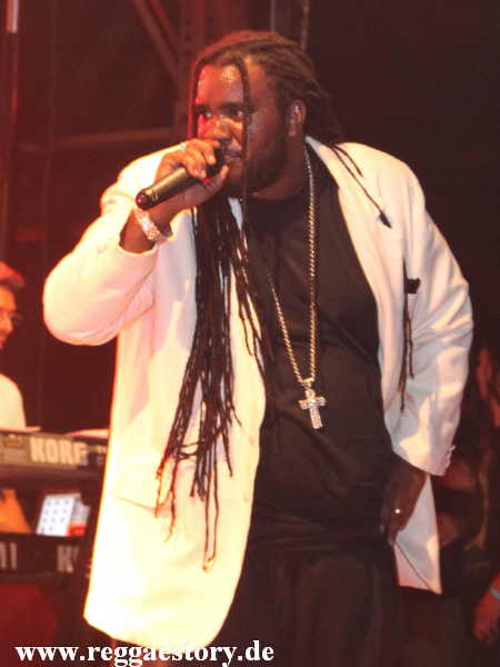 Kirk Davis a.k.a. Little Kirk - Reggae Jam 2012