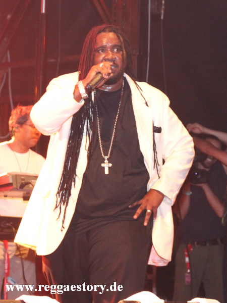 Kirk Davis a.k.a. Little Kirk - Reggae Jam 2012