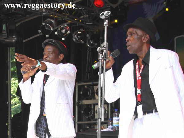 The Silvertones - Reggae Jam 2012