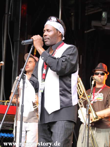 Winston Reedy - Reggae Jam 2012