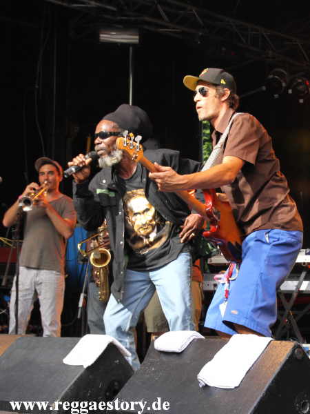 The Mighty Diamonds - Reggae Jam 2012