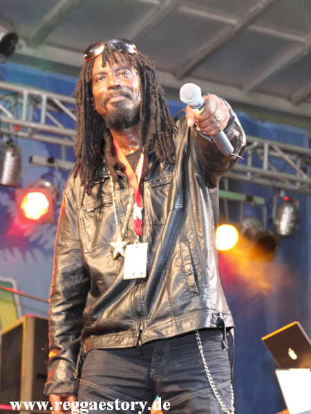 Cornel Campbell - Reggae Jam 2012