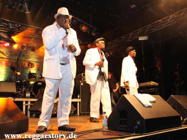 Silvertones - Reggae Jam 2012