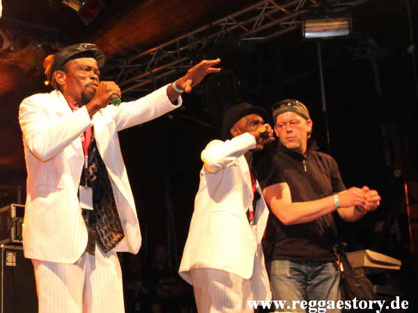 Silvertones - Reggae Jam 2012
