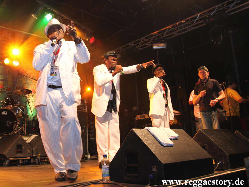 Silvertones & Jays - Reggae Jam 2012