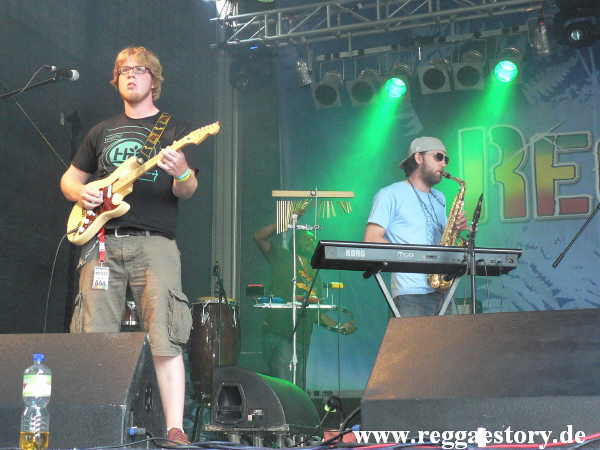Lion Teeth - Reggae Jam 2012
