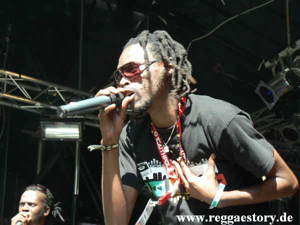 Crosby Bolani - Reggae Jam 2012