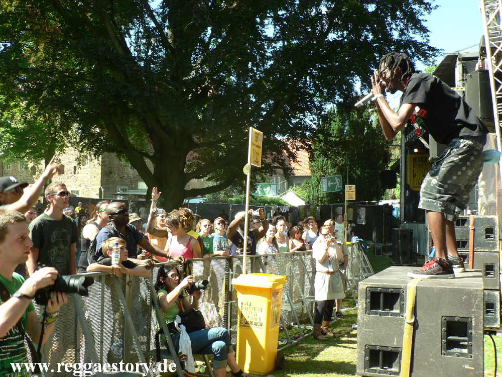 Crosby Bolani - Reggae Jam 2012