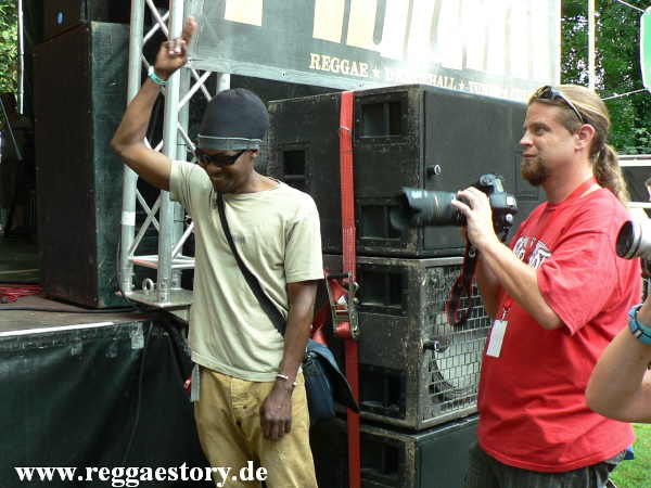 Ray Darwin bei Vido Jelashe - Reggae Jam 2012