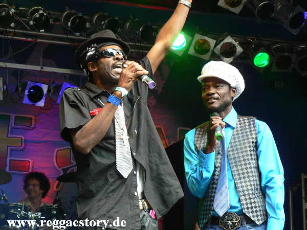 Meeks & Meeks - Reggae Jam 2012