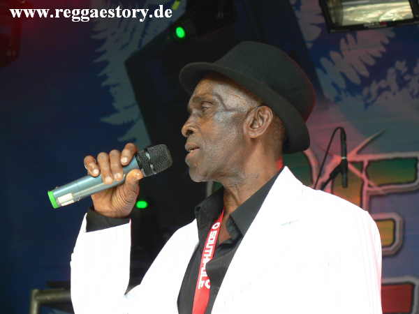 The Silvertones - Reggae Jam 2012