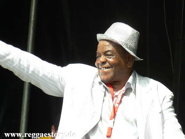 The Silvertones - Reggae Jam 2012