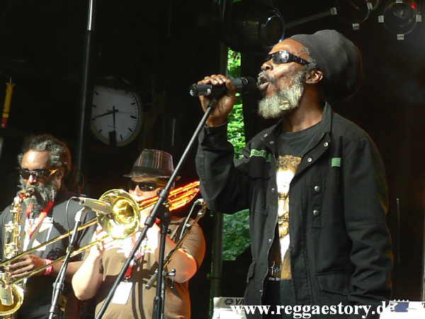 Mighty Diamonds - Reggae Jam 2012