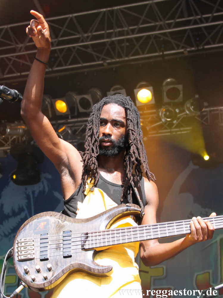 Raging Fyah