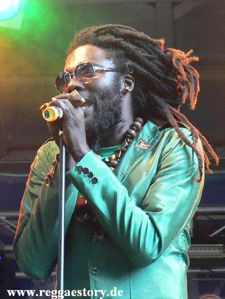 Jah Bouks