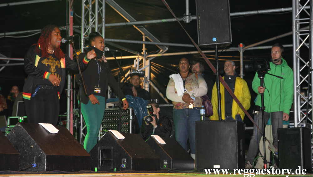 Bei Junior Kelly