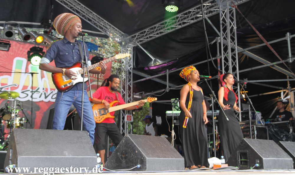 Meta & The Cornerstones