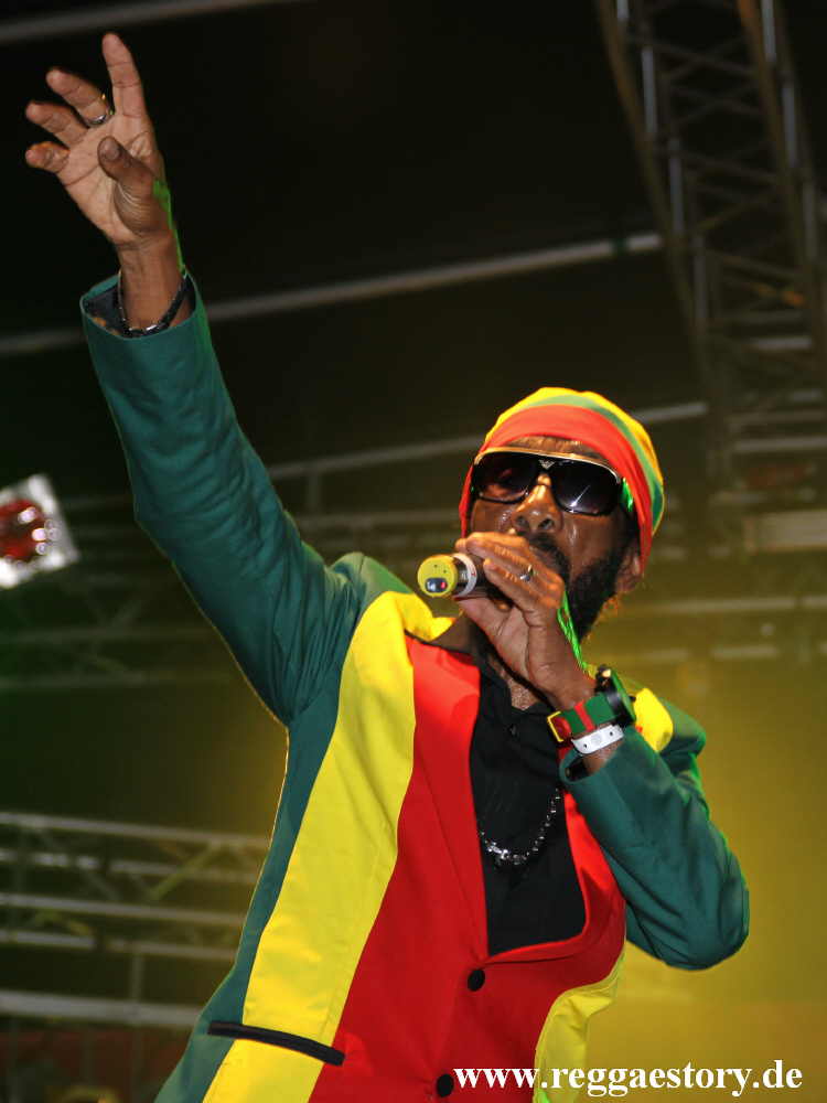 Tinga Stewart