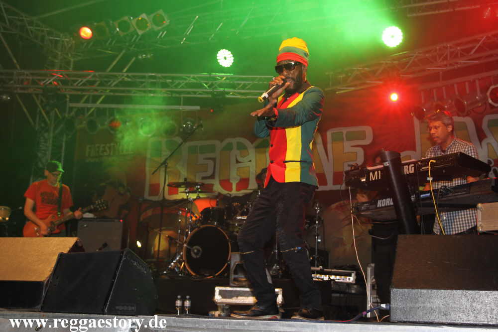 Tinga Stewart & House of Riddim
