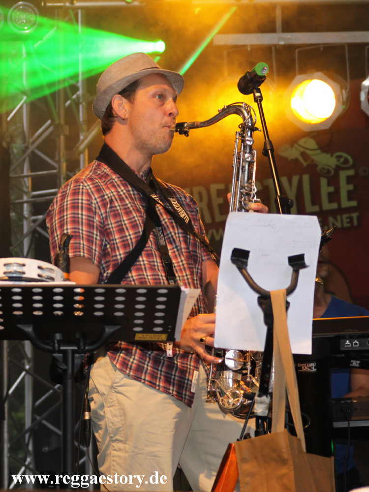 Rude Rich & The Highnotes
