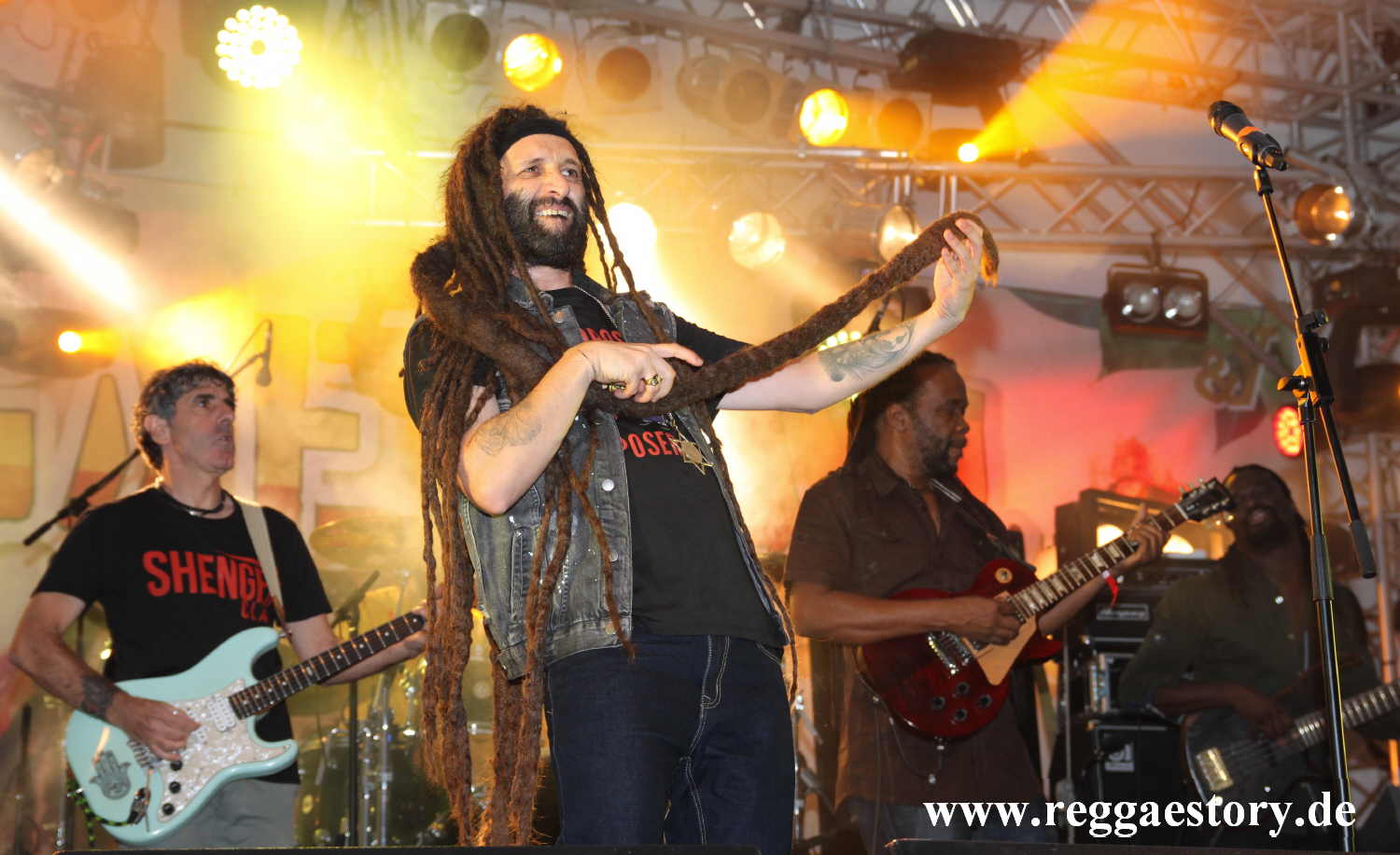 Alborosie