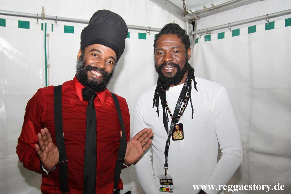 Teacha Dee & Don Tippa