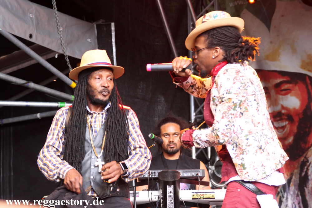 Echo Minott