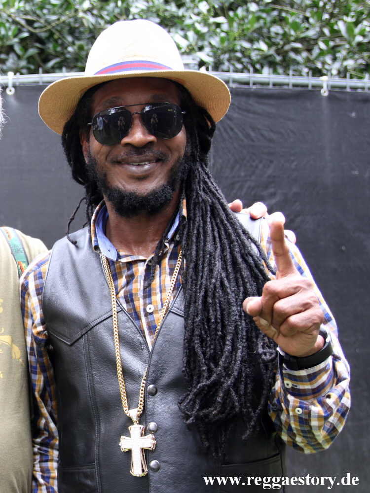 Echo Minott