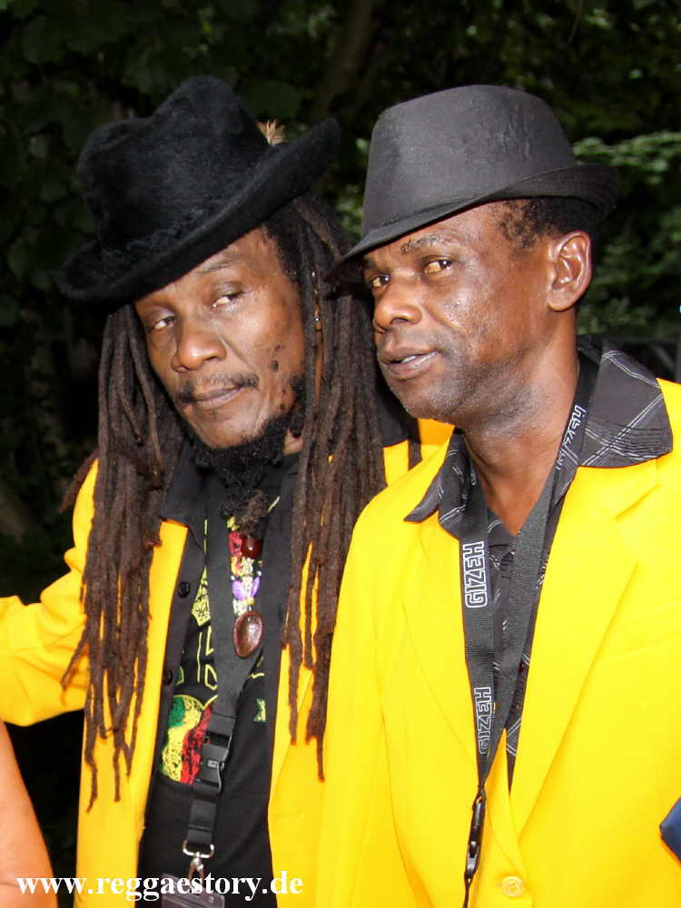 Dehdeh Black & Robert Dacres