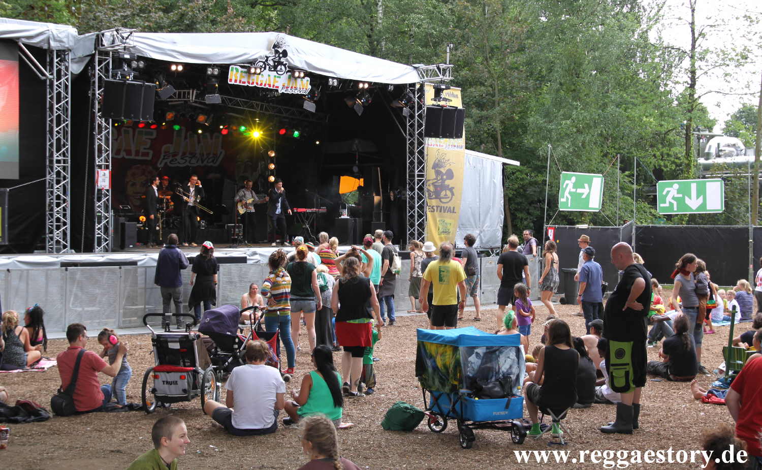 Reggae Jam 2017 - Yellow Umbrella