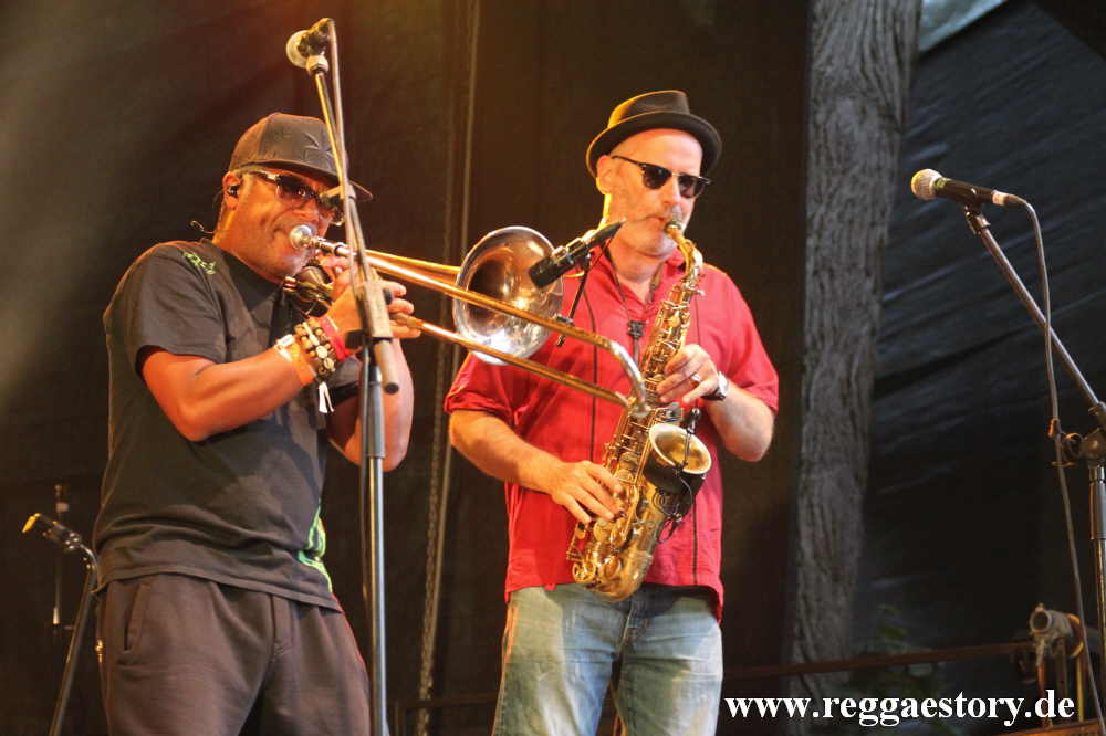 Henry Tenyue & Stepper @ Horace Andy - Reggae Jam 2017