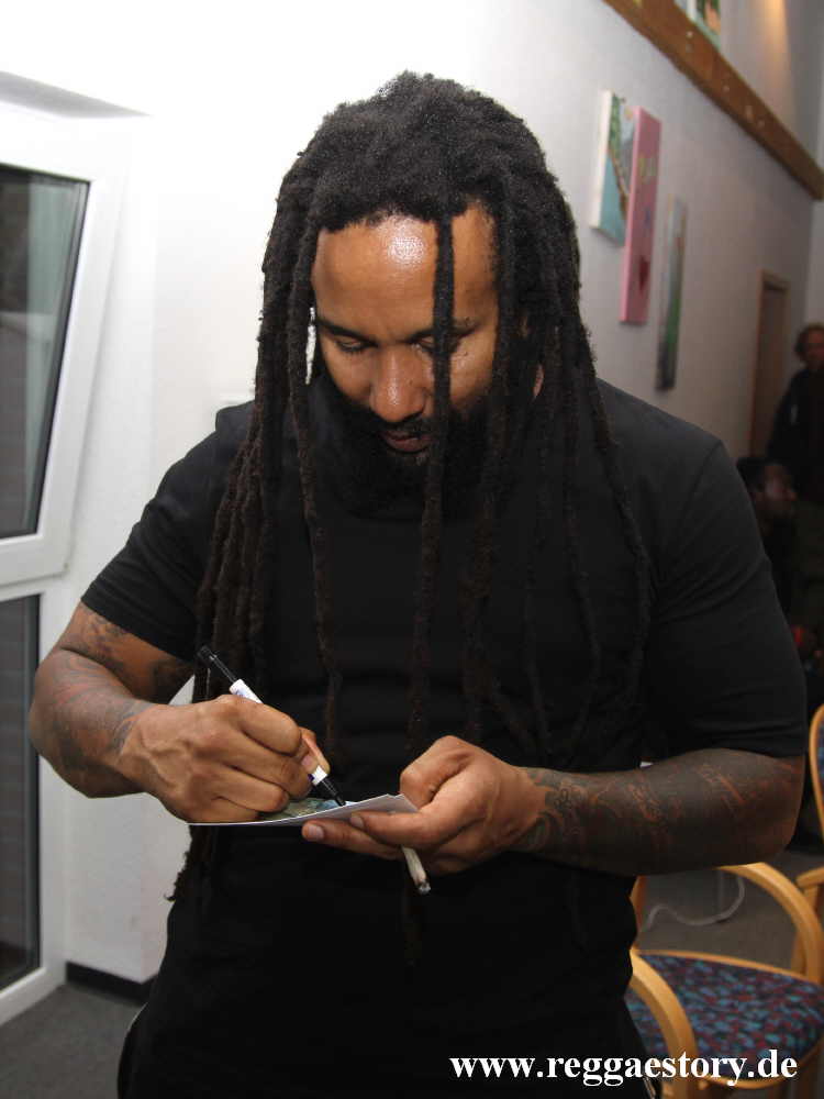 Ky-mani Marley - Backstage - Reggae Jam 2017