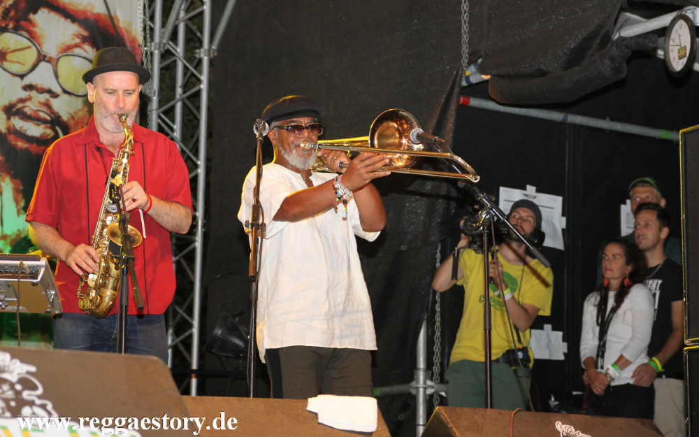 Taxi Gang @ Bitty McLean - Reggae Jam 2018
