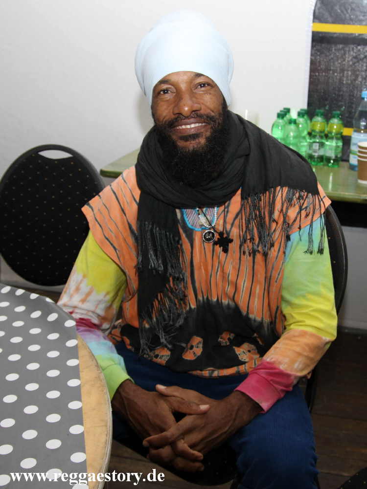 Junior Kelly - Backstage - Reggae Jam 2019