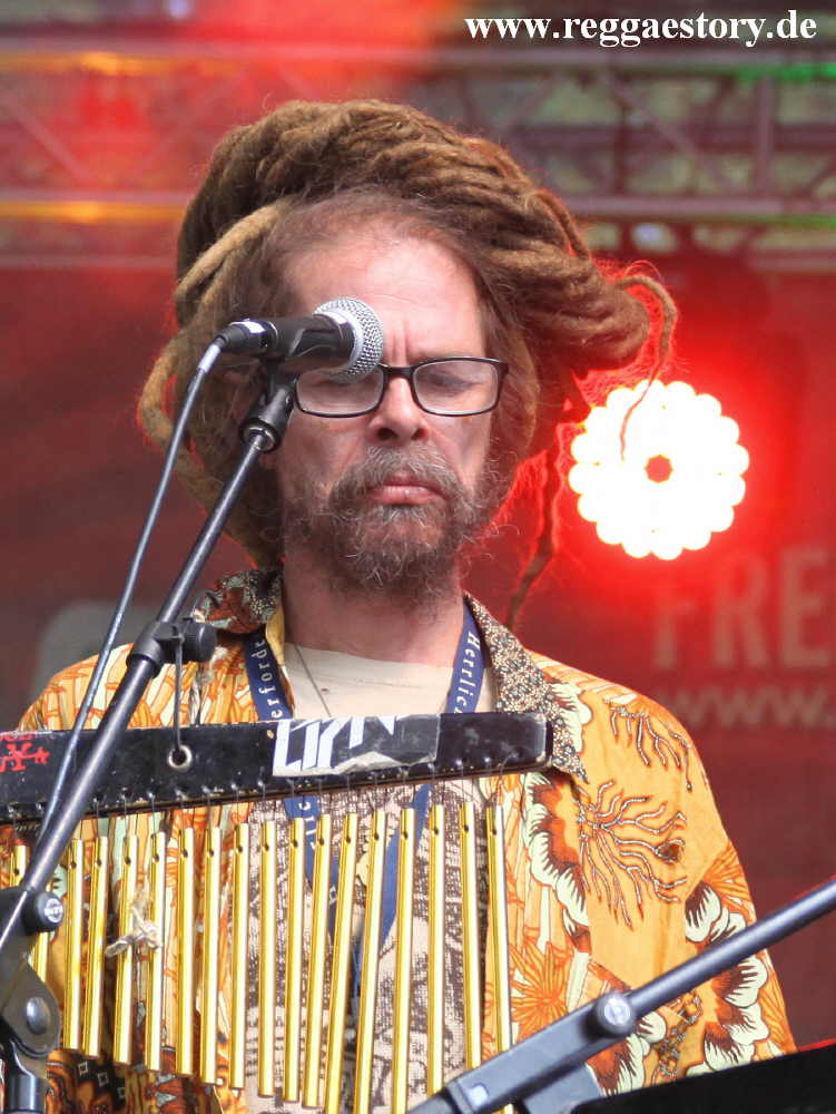 Matthias Reulecke @ Micah Shemaiah - Reggae Jam 2019