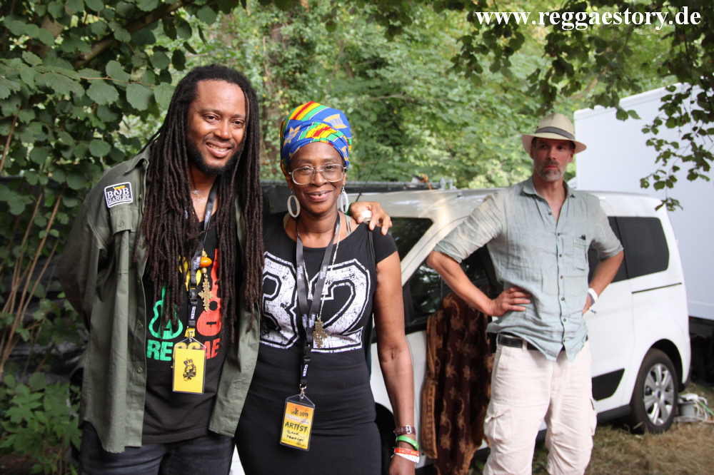 Duane Stephenso & Carmen Wright