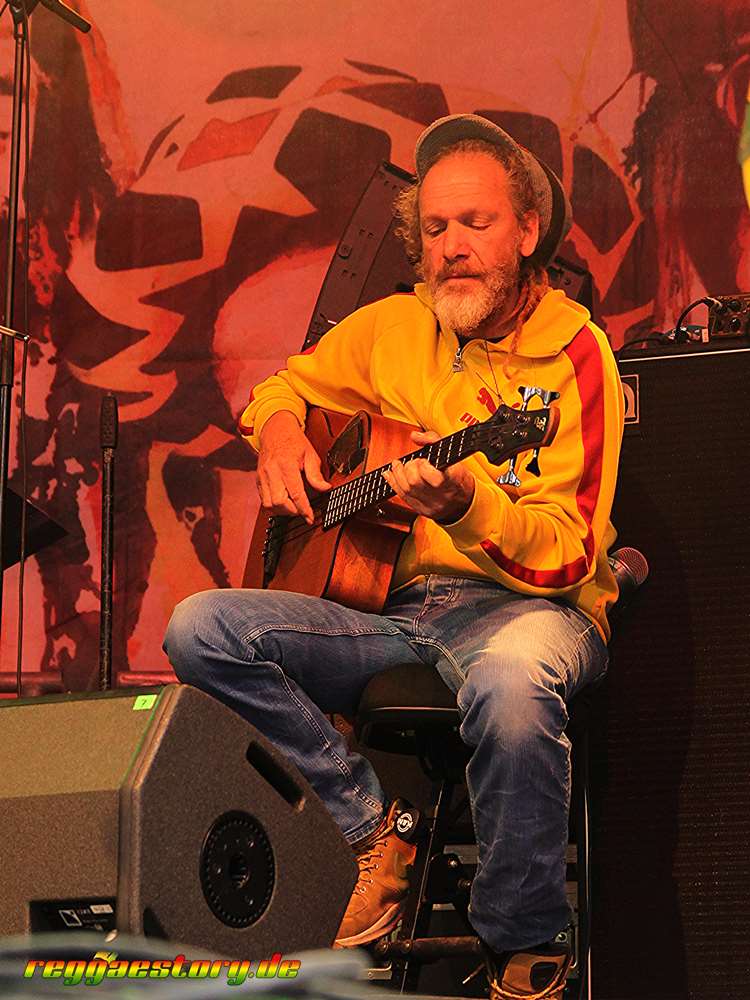 Diedel Kl&ouml;ver & Irie Roots Connection - Reggae Jam 2023