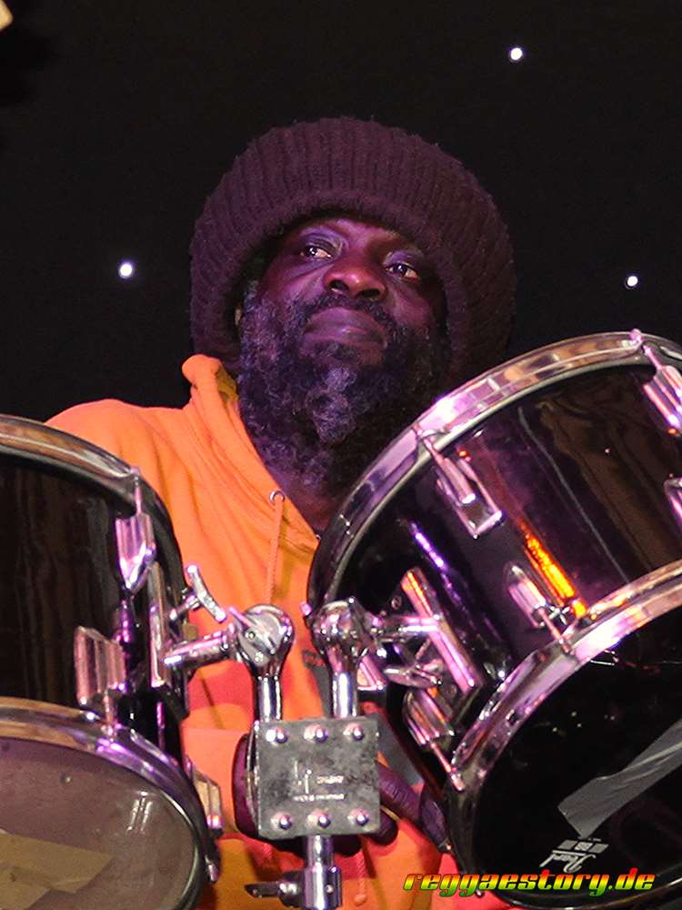 Papo @ Still Cool Band & Teacha Dea