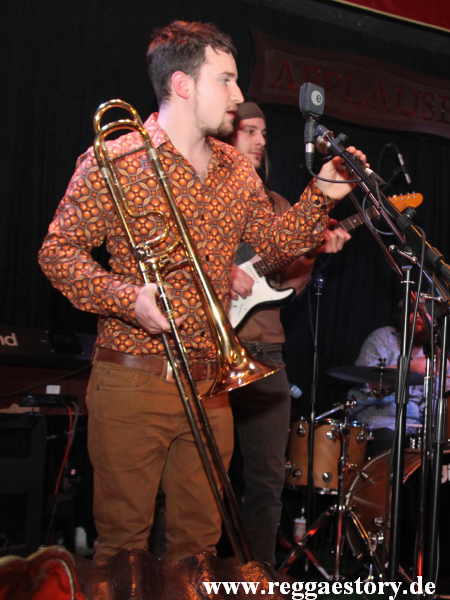 The Steadytones
