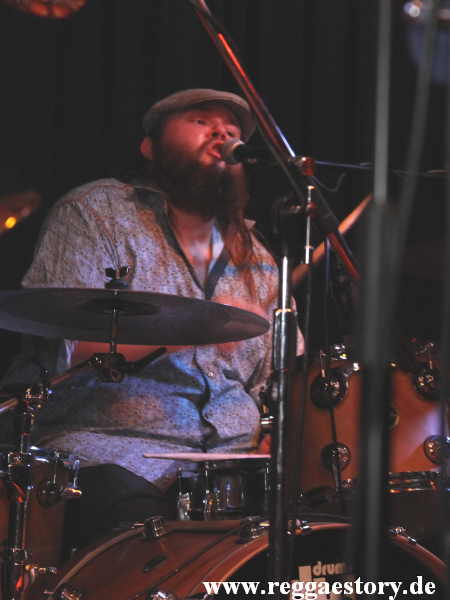The Steadytones