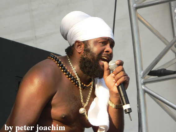 Fantan Mojah und House of Riddim Band - Green Stage
