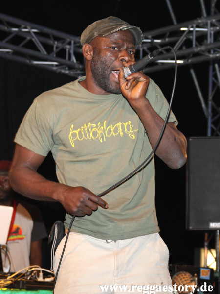 Summerjam 2012- Chaliss Butto
