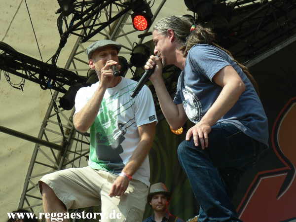 Ganjaman & Mr. Reedoo
