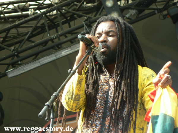 Rocky Dawuni