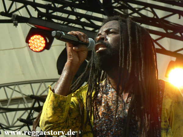 Rocky Dawuni