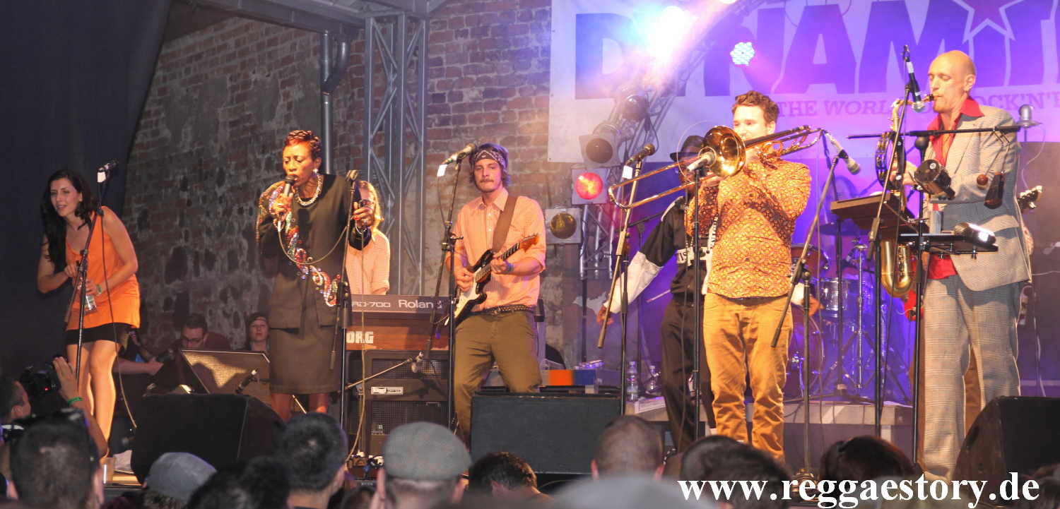 The Steadytones & Patsy Todd